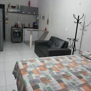  Casa de Férias Kitnet Mobiliado, Confortável E Bem Localizado.